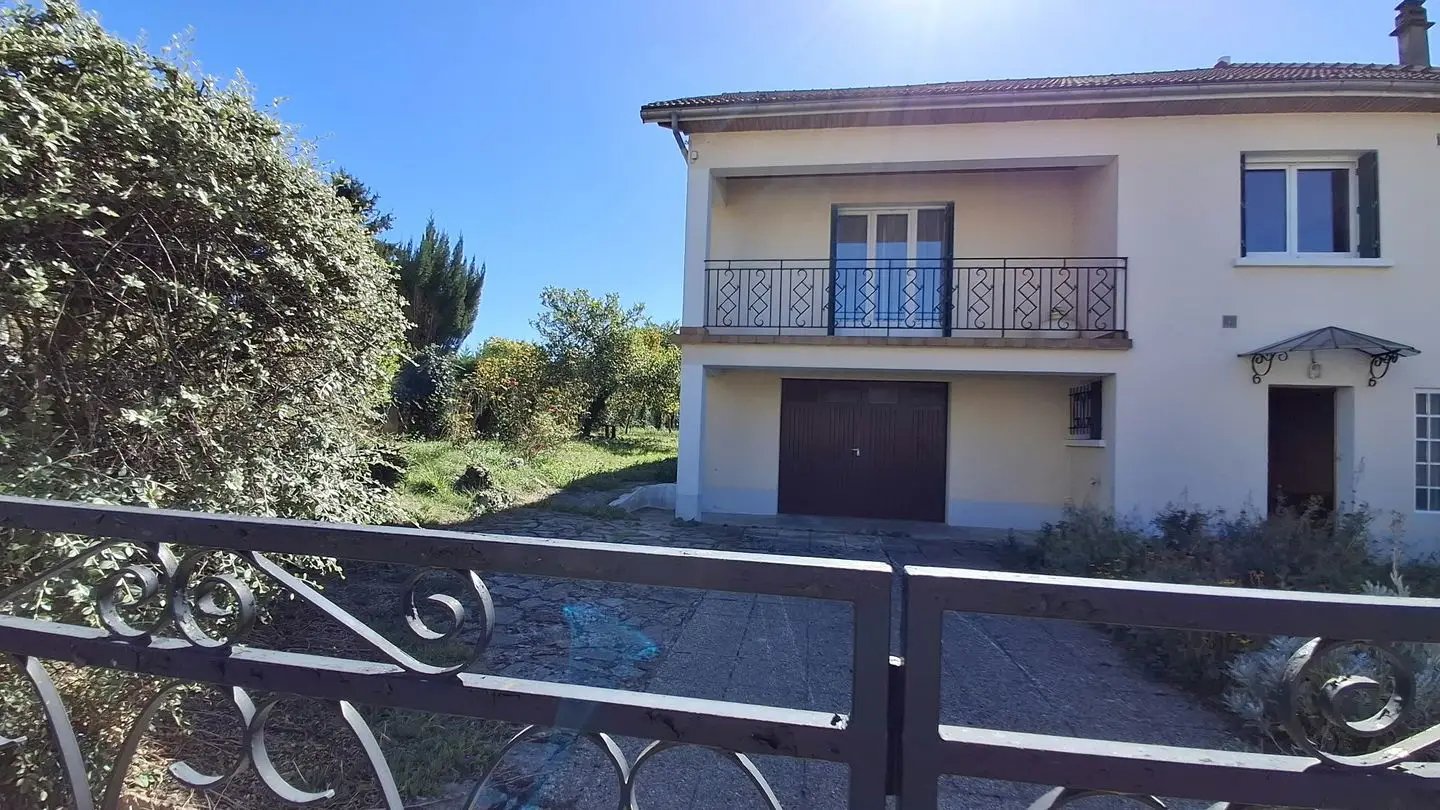 Maison à vendre, 133m², Saint-Yorre