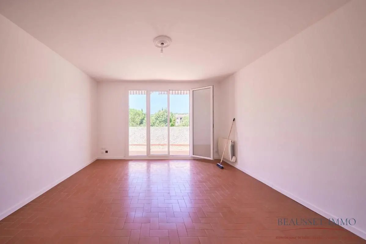 Appartement à louer, 61m², Le Beausset