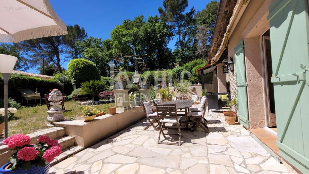 Maison à vendre, 148m², Peymeinade