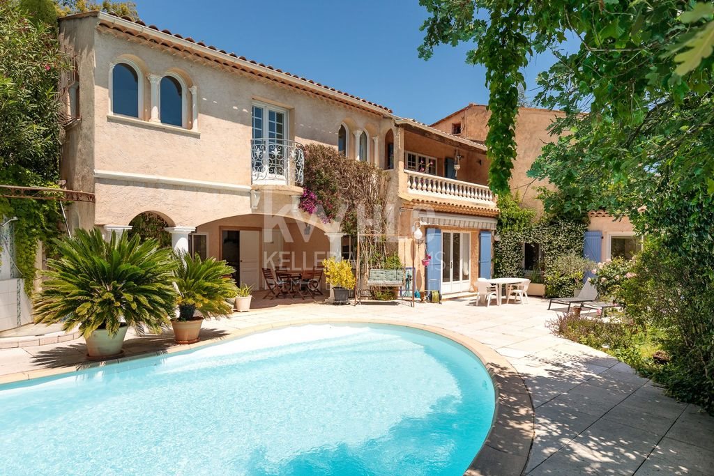 Maison à vendre, 231m², Auribeau-sur-Siagne