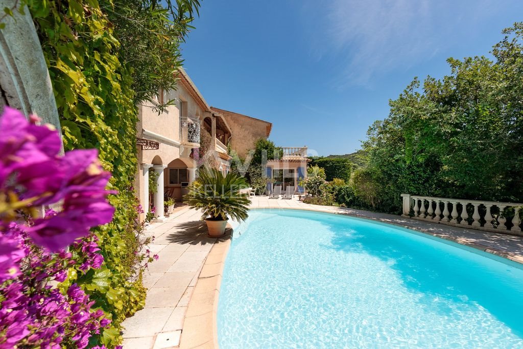 Maison à vendre, 231m², Auribeau-sur-Siagne