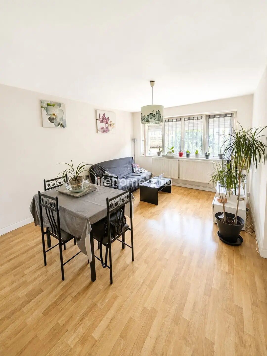 Appartement à vendre, 70m², Sedan