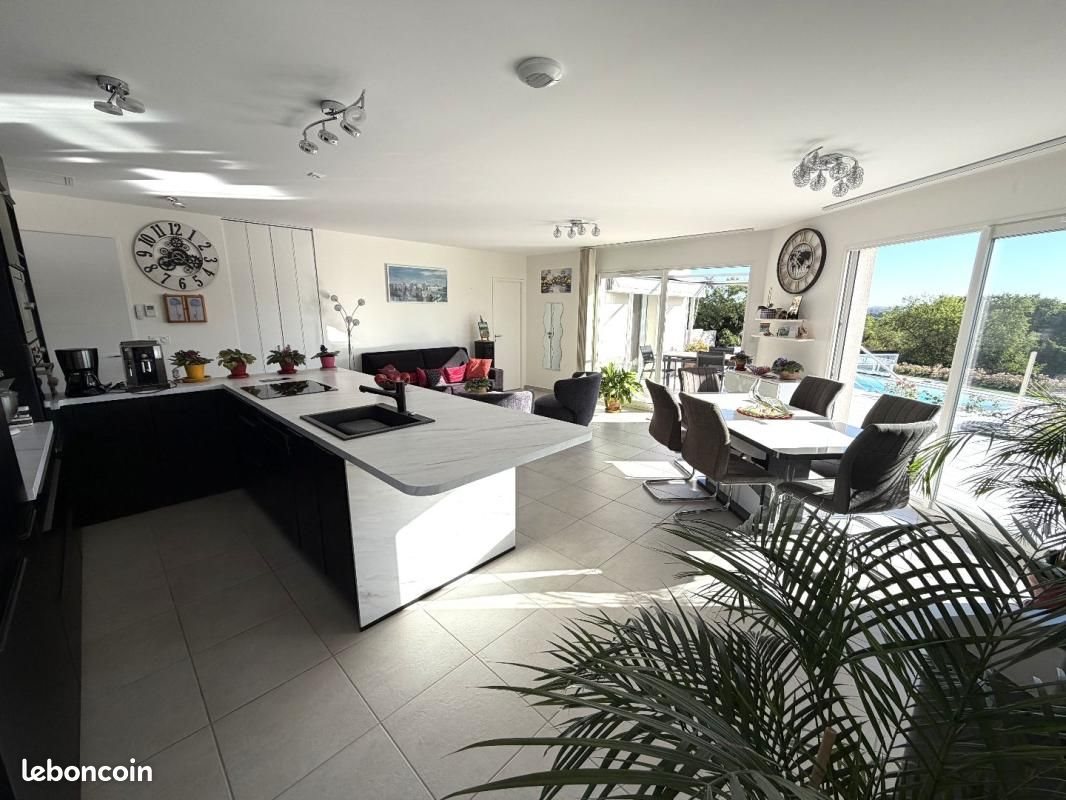 Maison à vendre, 100m², Saint-Thibéry