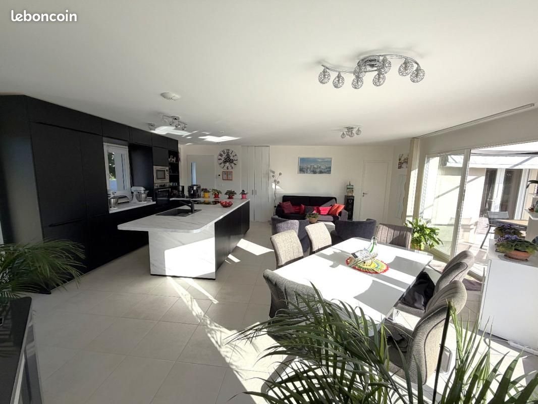 Maison à vendre, 100m², Saint-Thibéry