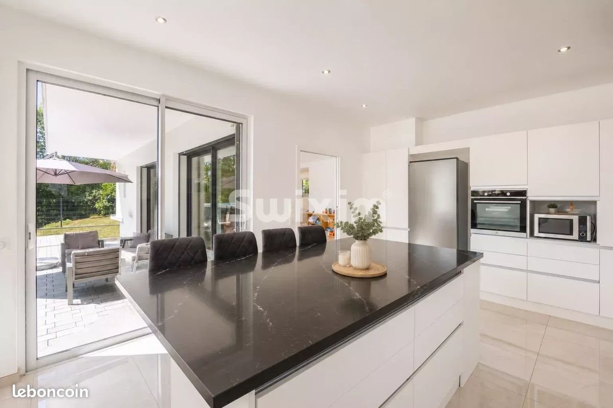 Maison à vendre, 174m², Cuvat