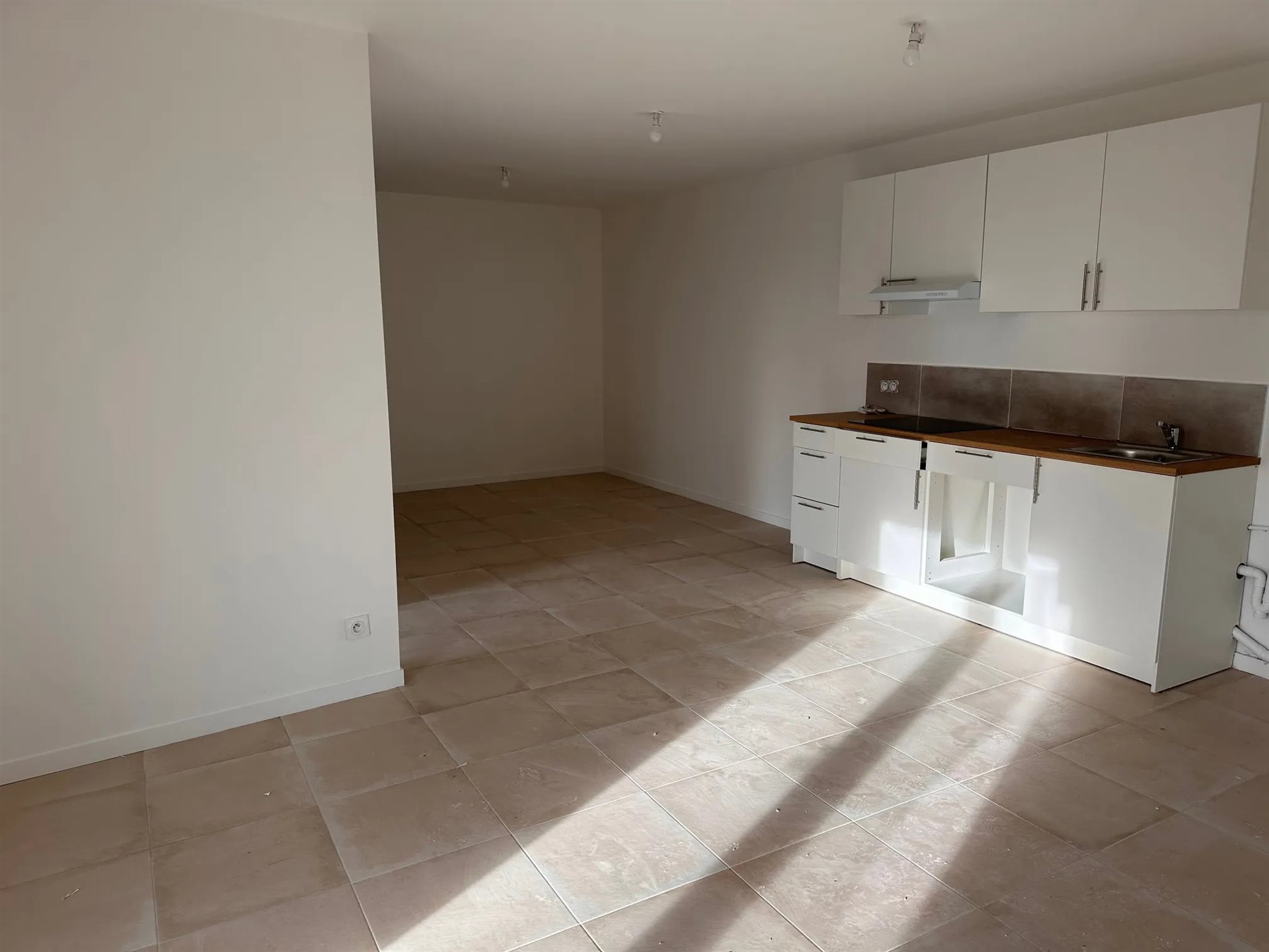 Appartement à louer, 66m², Pommeuse