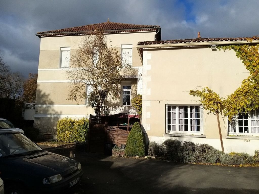 Maison à vendre, 474m², Montbron