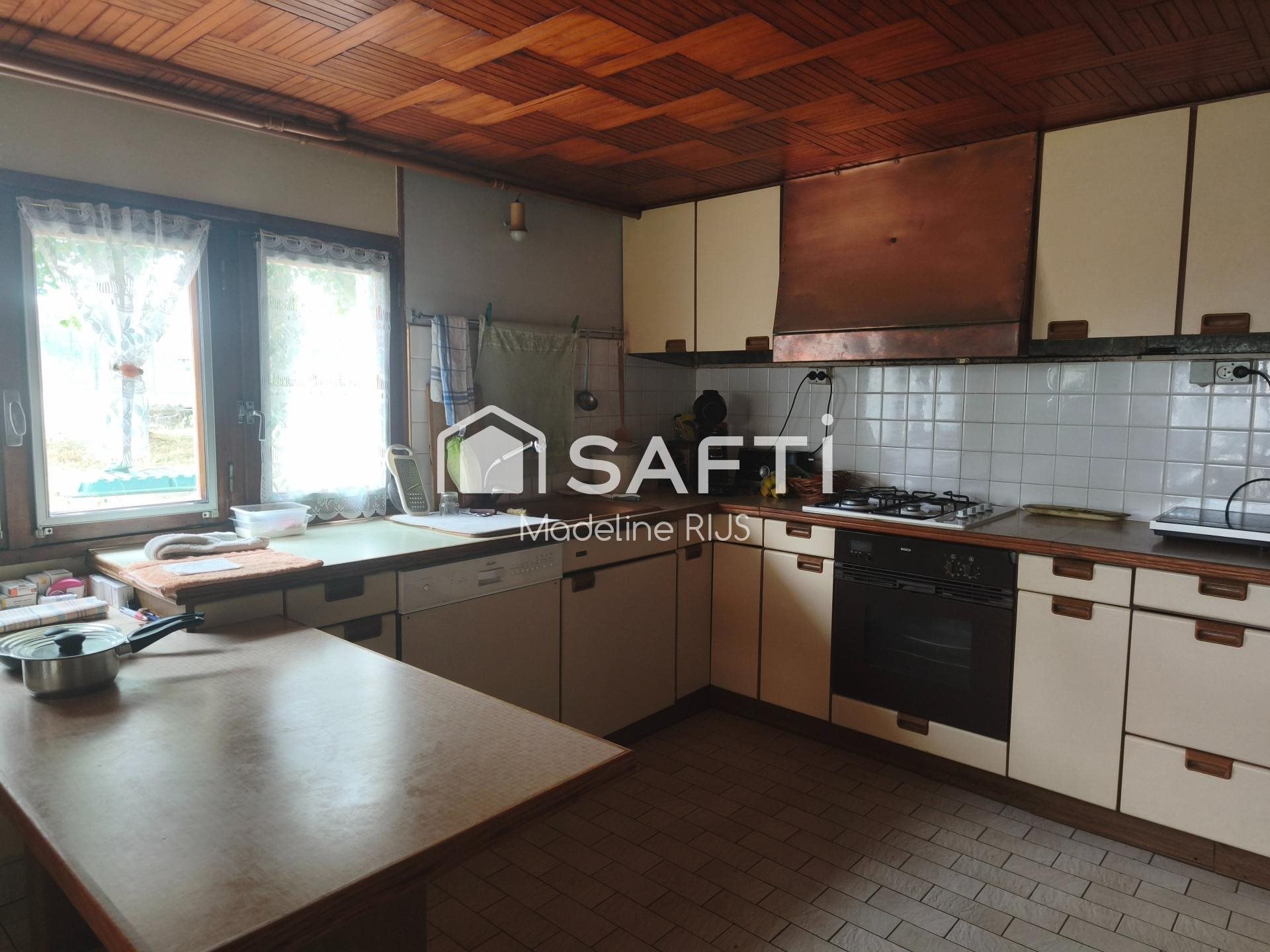 Maison à vendre, 140m², Sanvensa