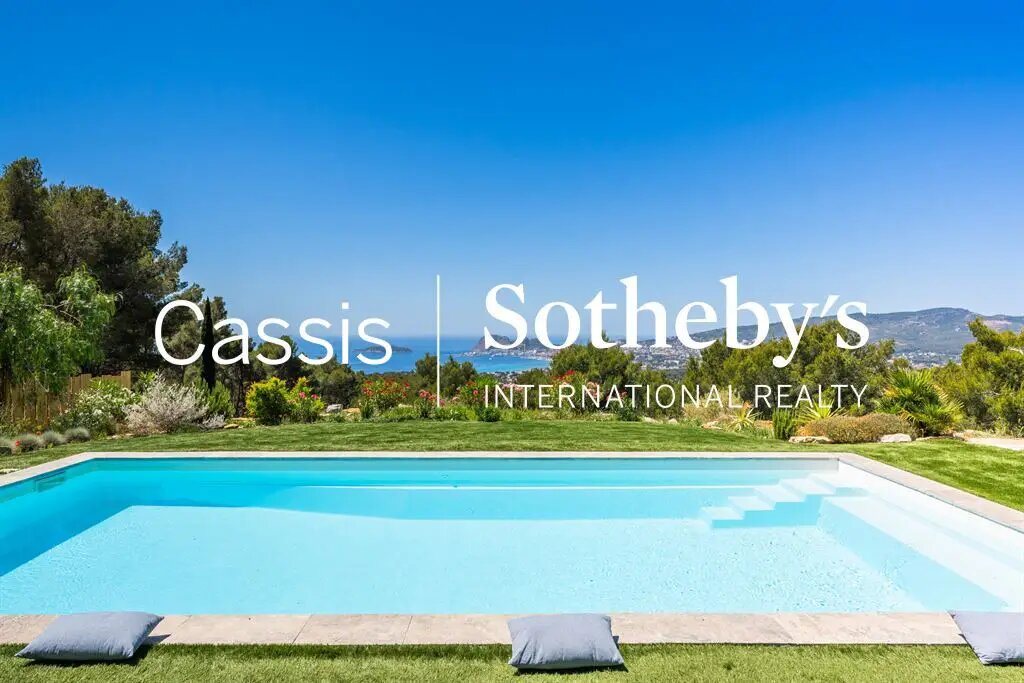 Maison à vendre, 376m², Ceyreste