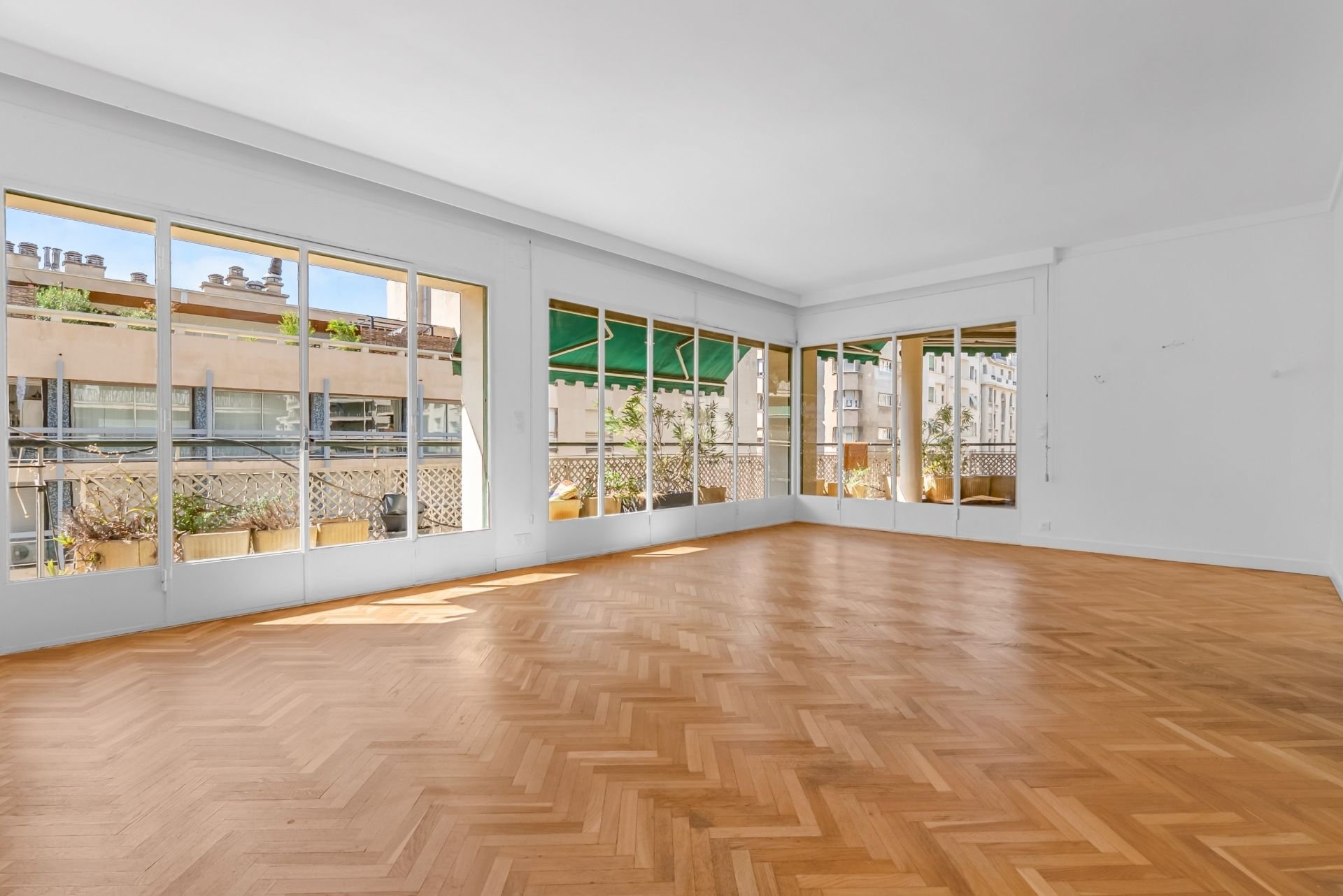 Appartement à louer, 204m², Marseille 8ème