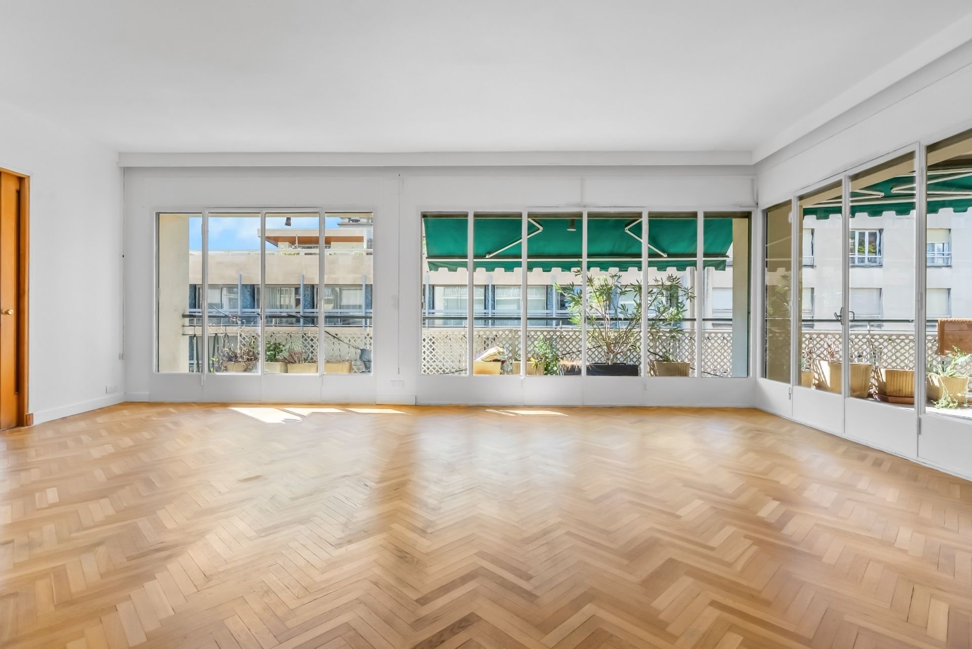 Appartement à louer, 204m², Marseille 8ème