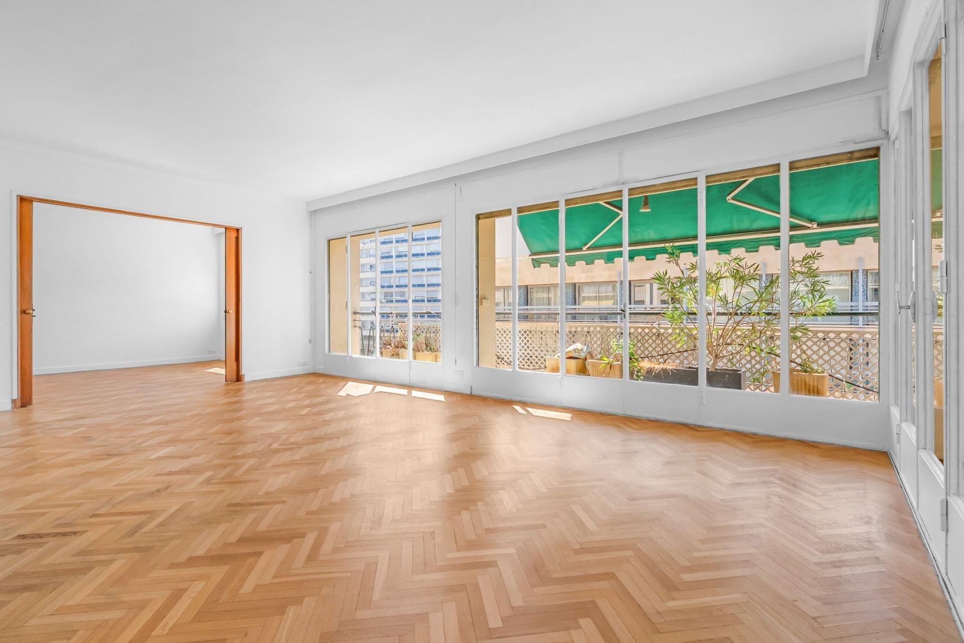 Appartement à louer, 204m², Marseille 8ème