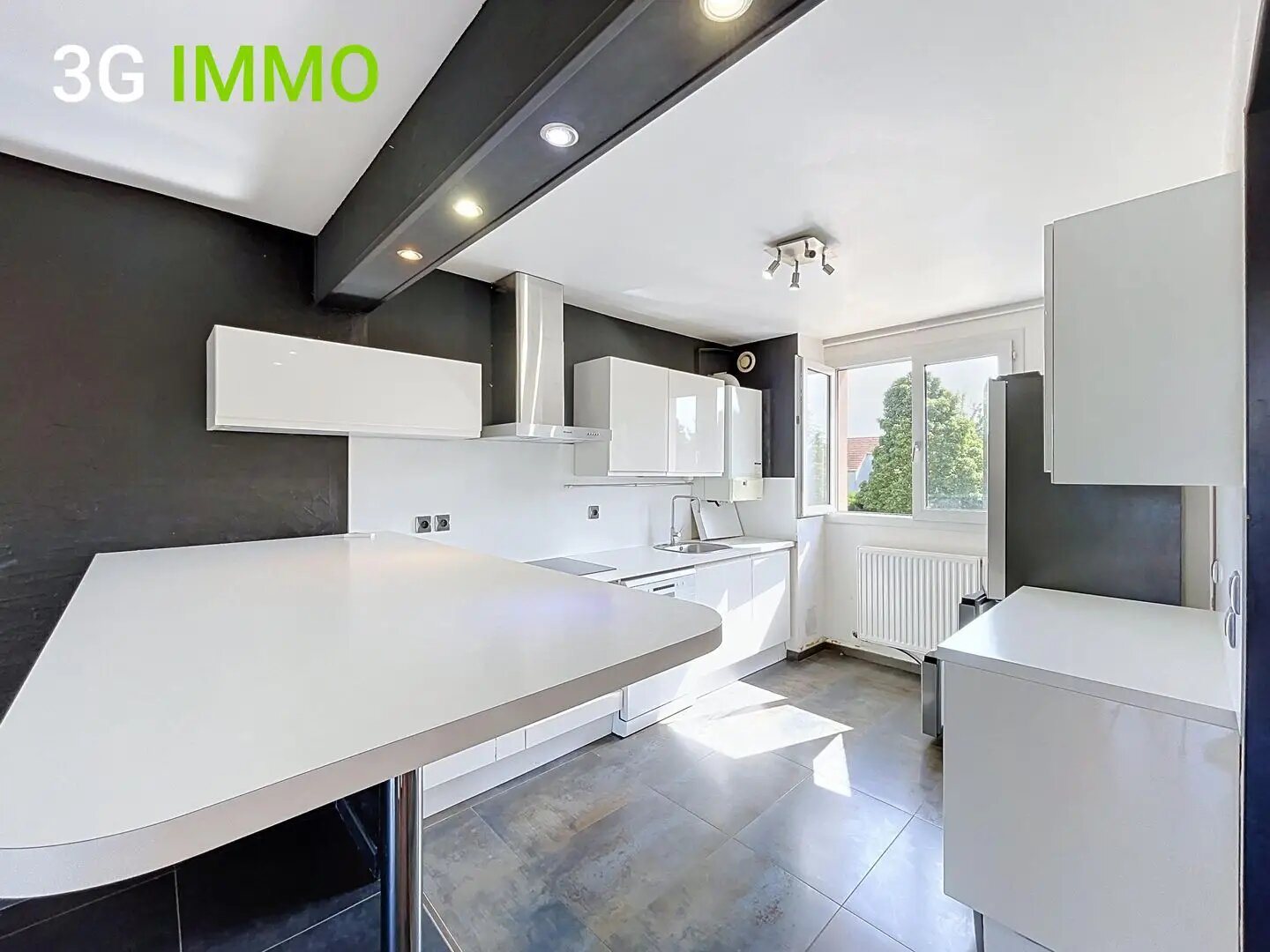 Appartement à vendre, 107m², Issou