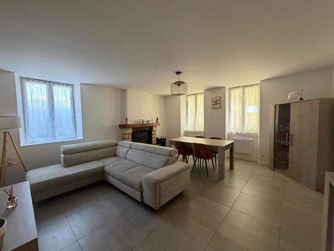 Maison à vendre, 114m², Saint-Bonnet-sur-Gironde