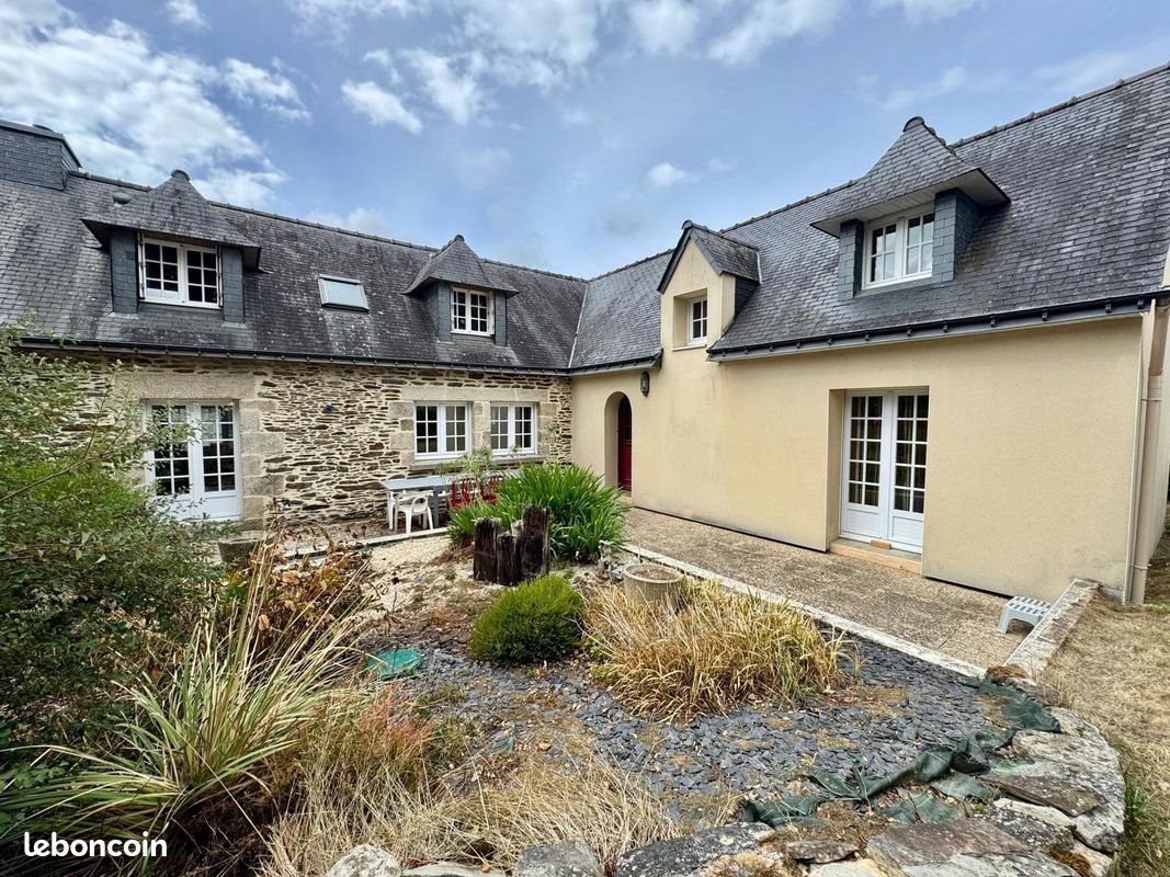 Maison à vendre, 163m², Saint-Thuriau