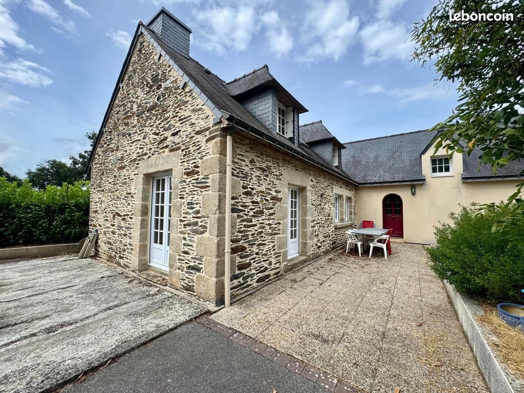 Maison à vendre, 163m², Saint-Thuriau