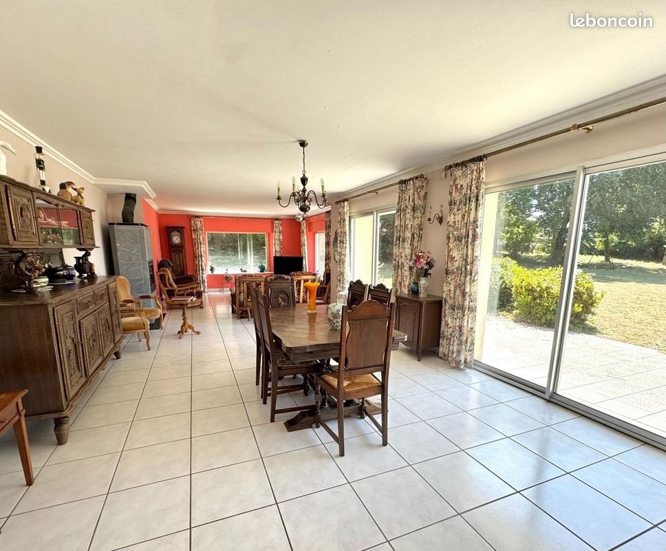 Maison à vendre, 230m², Saint-Thuriau