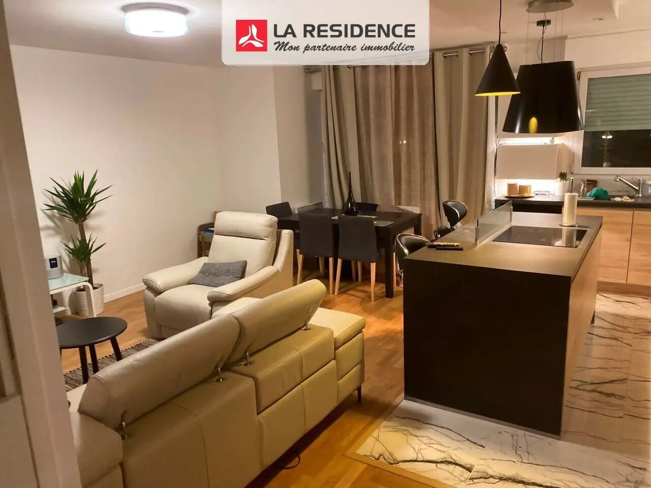 Appartement à louer, 77m², Courbevoie