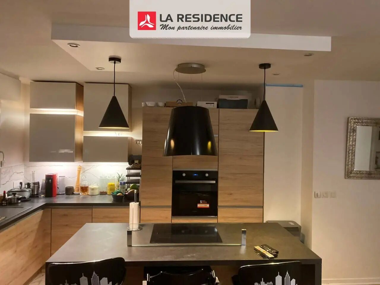 Appartement à louer, 77m², Courbevoie