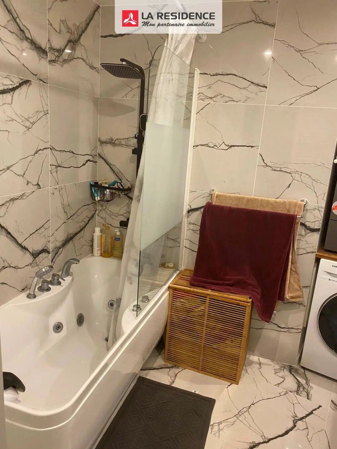 Appartement à louer, 77m², Courbevoie