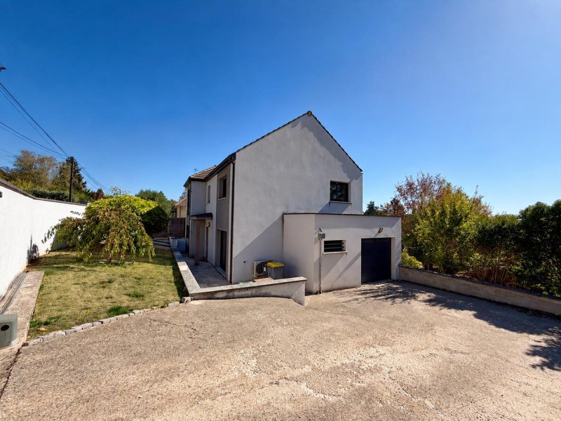 Maison à vendre, 4m², Montigny-sur-Loing