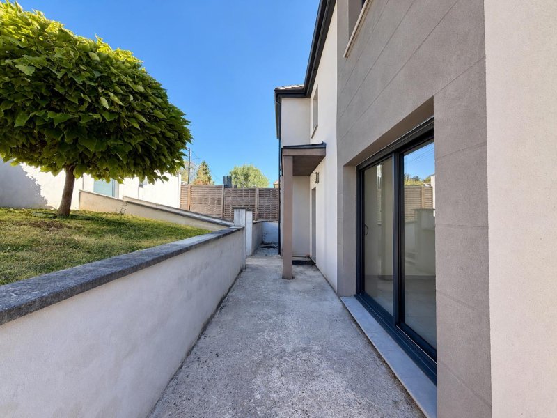 Maison à vendre, 4m², Montigny-sur-Loing