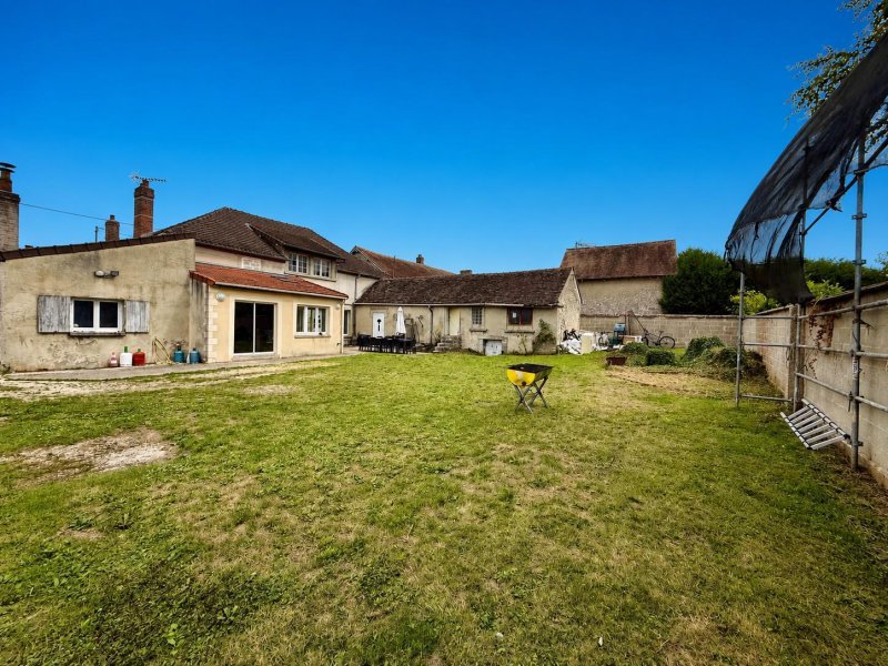 Maison à vendre, 6m², Châtenay-sur-Seine