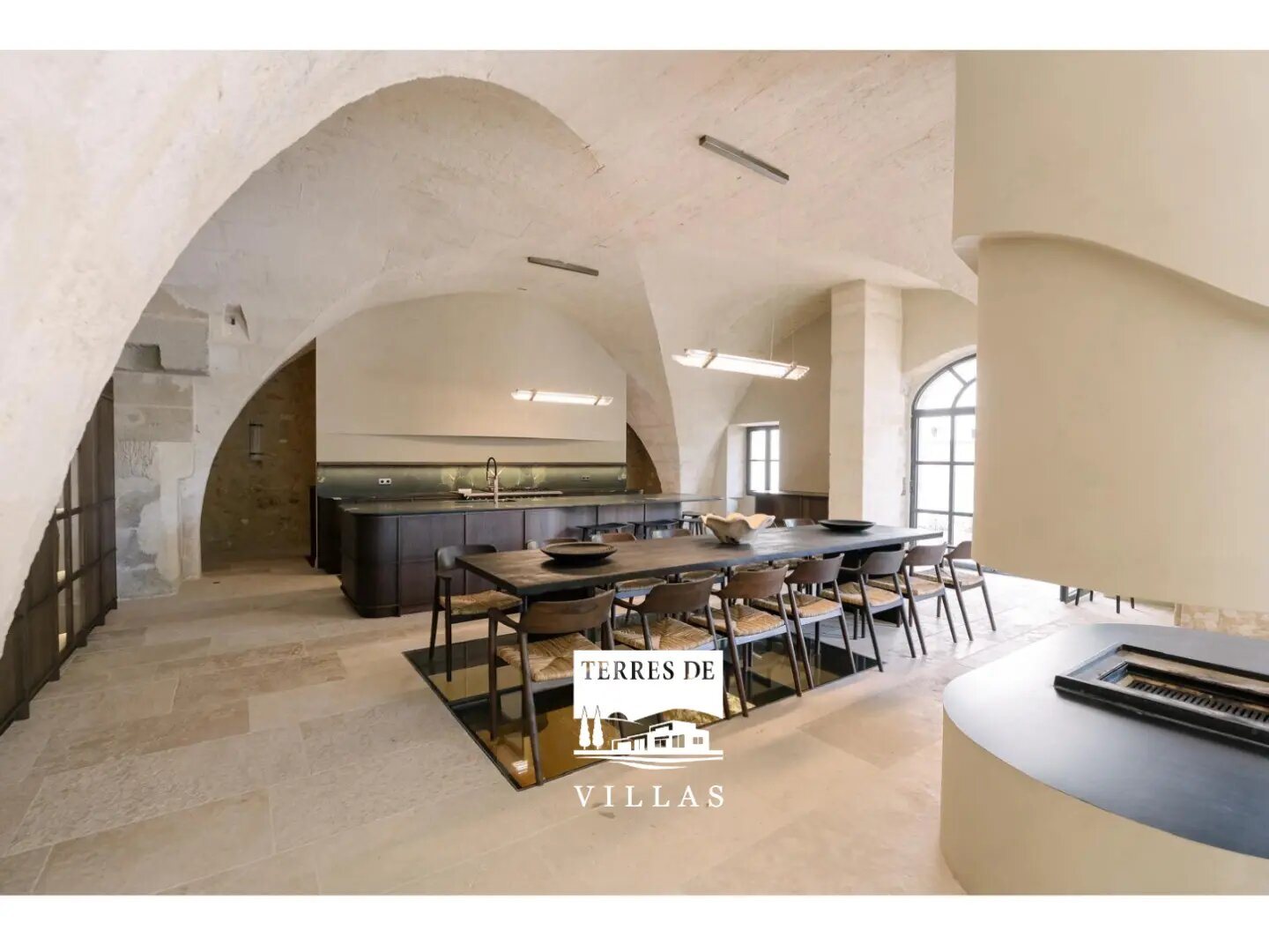 Maison à vendre, 950m², Mouriès