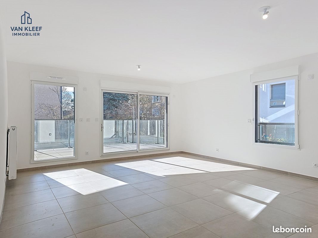 Appartement à vendre, 73m², Divonne-les-Bains