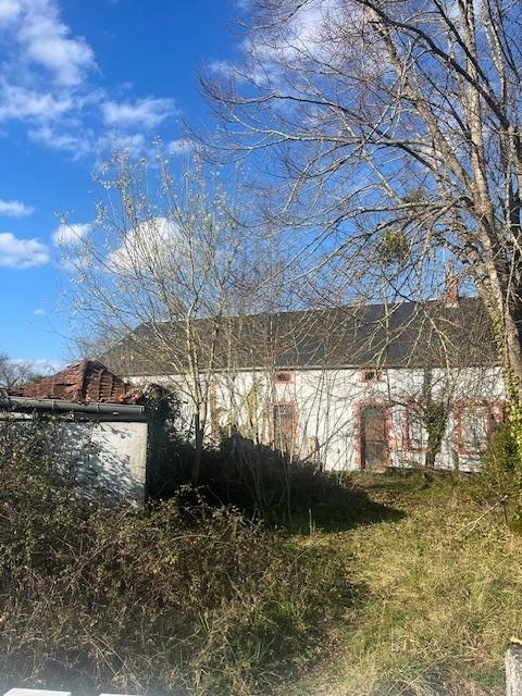Maison à vendre, 3m², Charrin