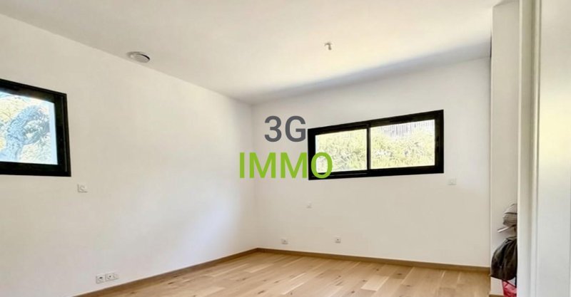 Maison à vendre, 3m², Nîmes