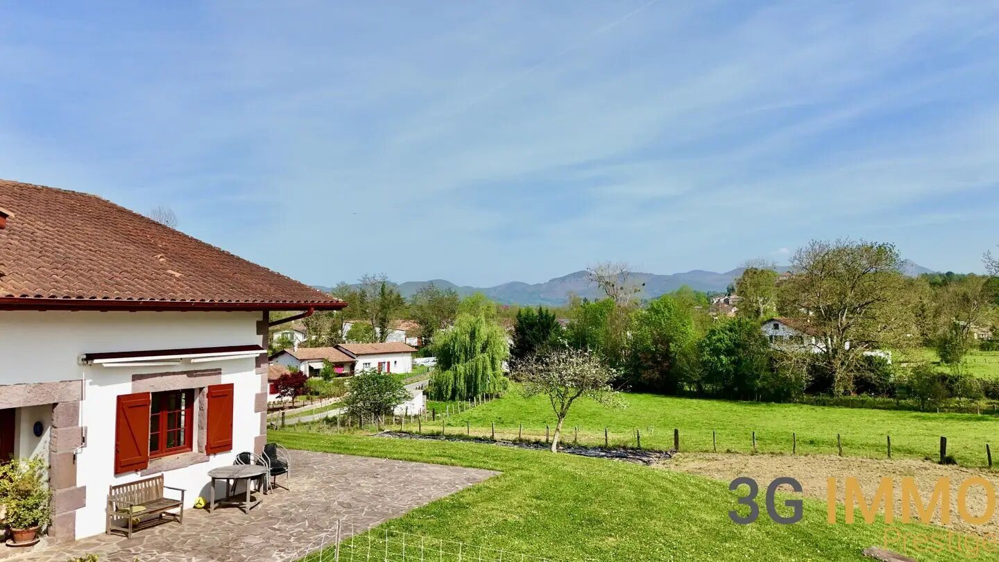 Maison à vendre, 377m², Saint-Jean-Pied-de-Port