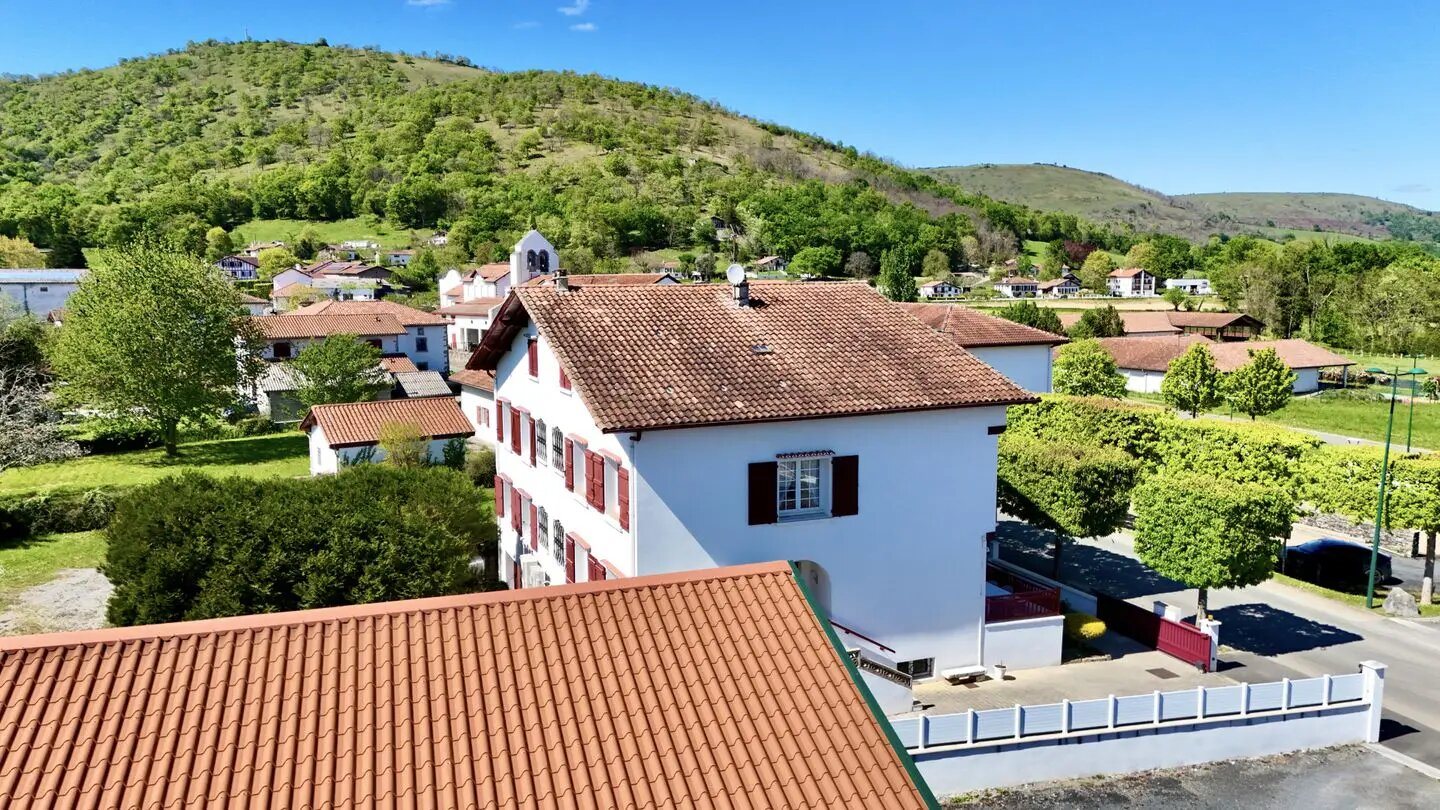 Maison à vendre, 136m², Larceveau-Arros-Cibits