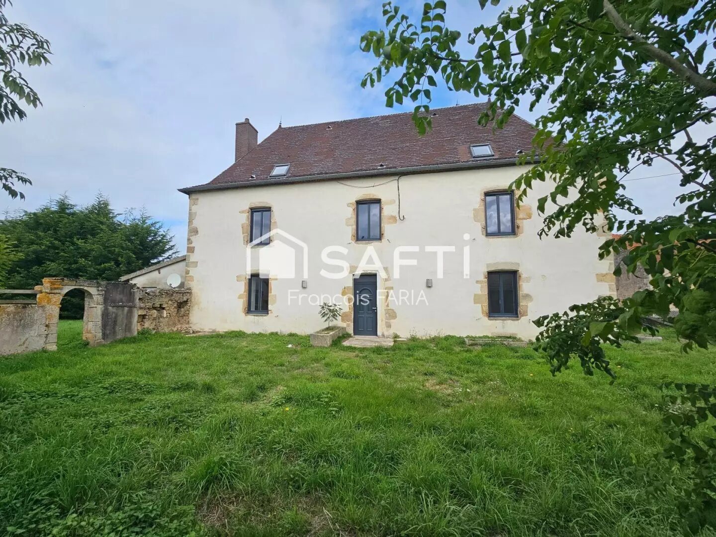 Maison à vendre, 300m², Montceau-les-Mines