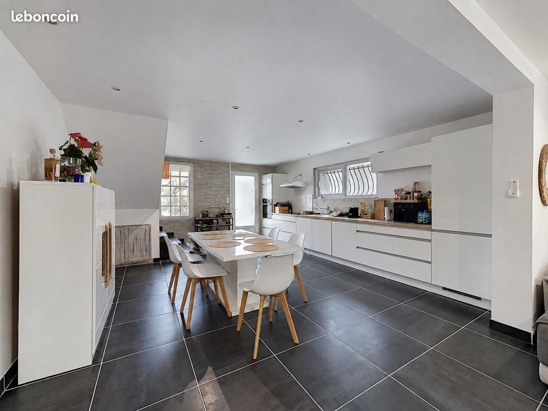Maison à vendre, 82m², Bessan