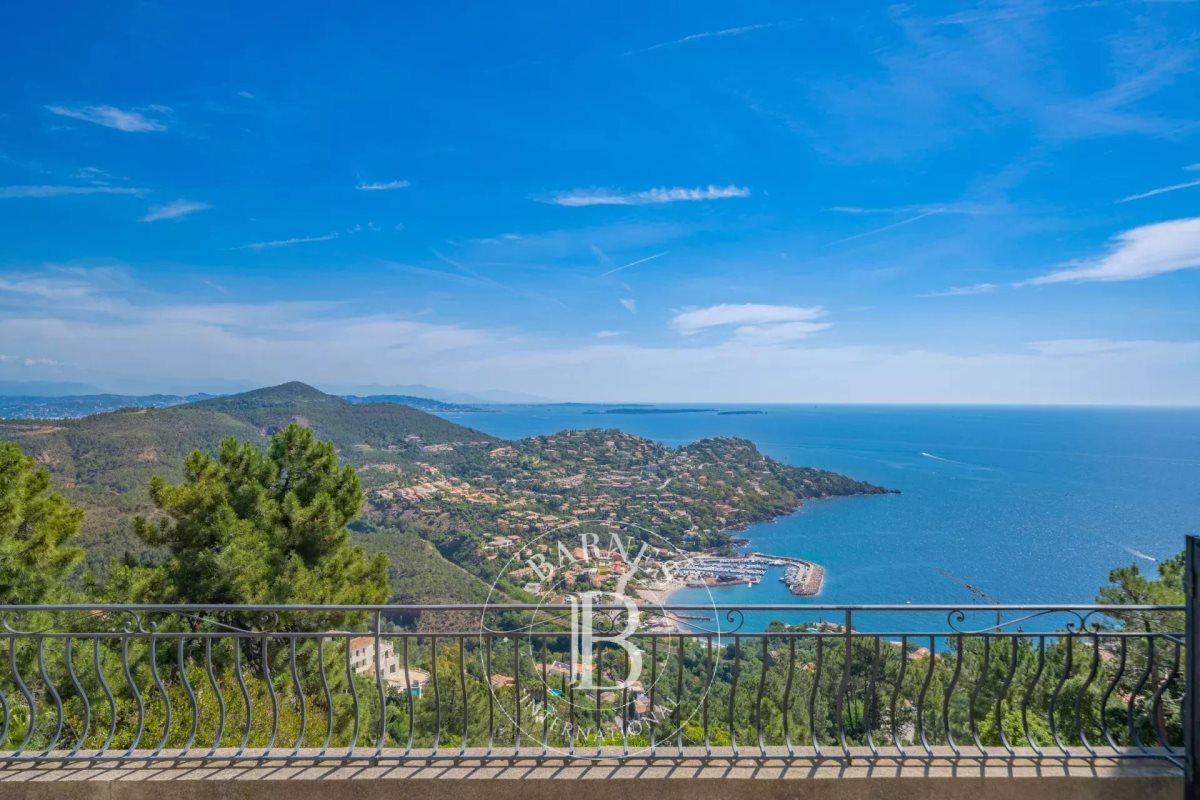 Maison à vendre, 250m², Théoule-sur-Mer