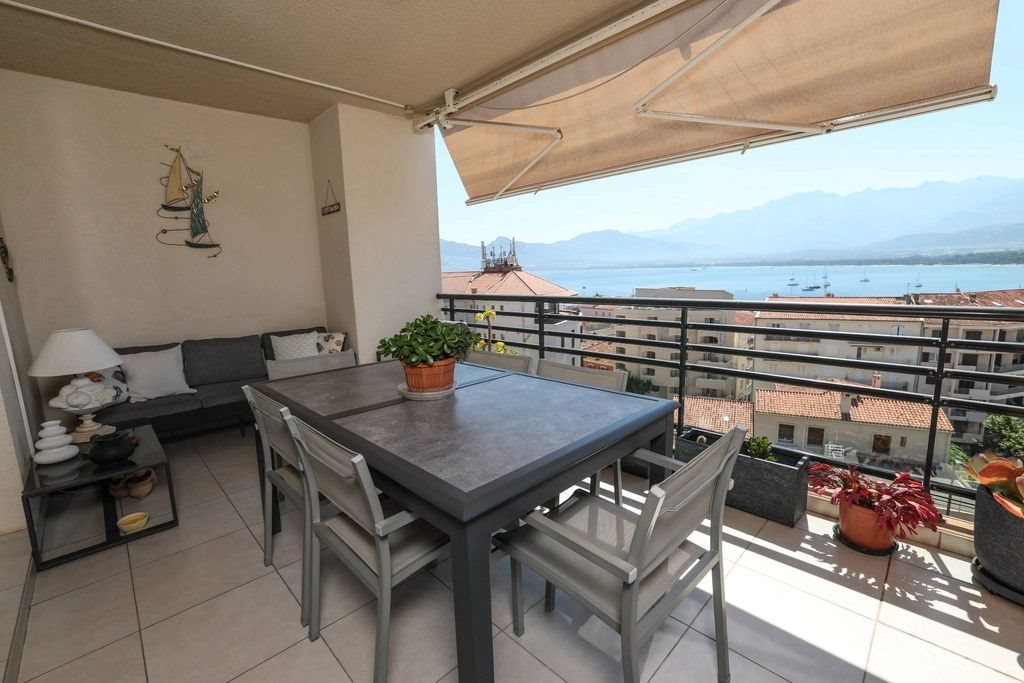Appartement à vendre, 76m², Calvi