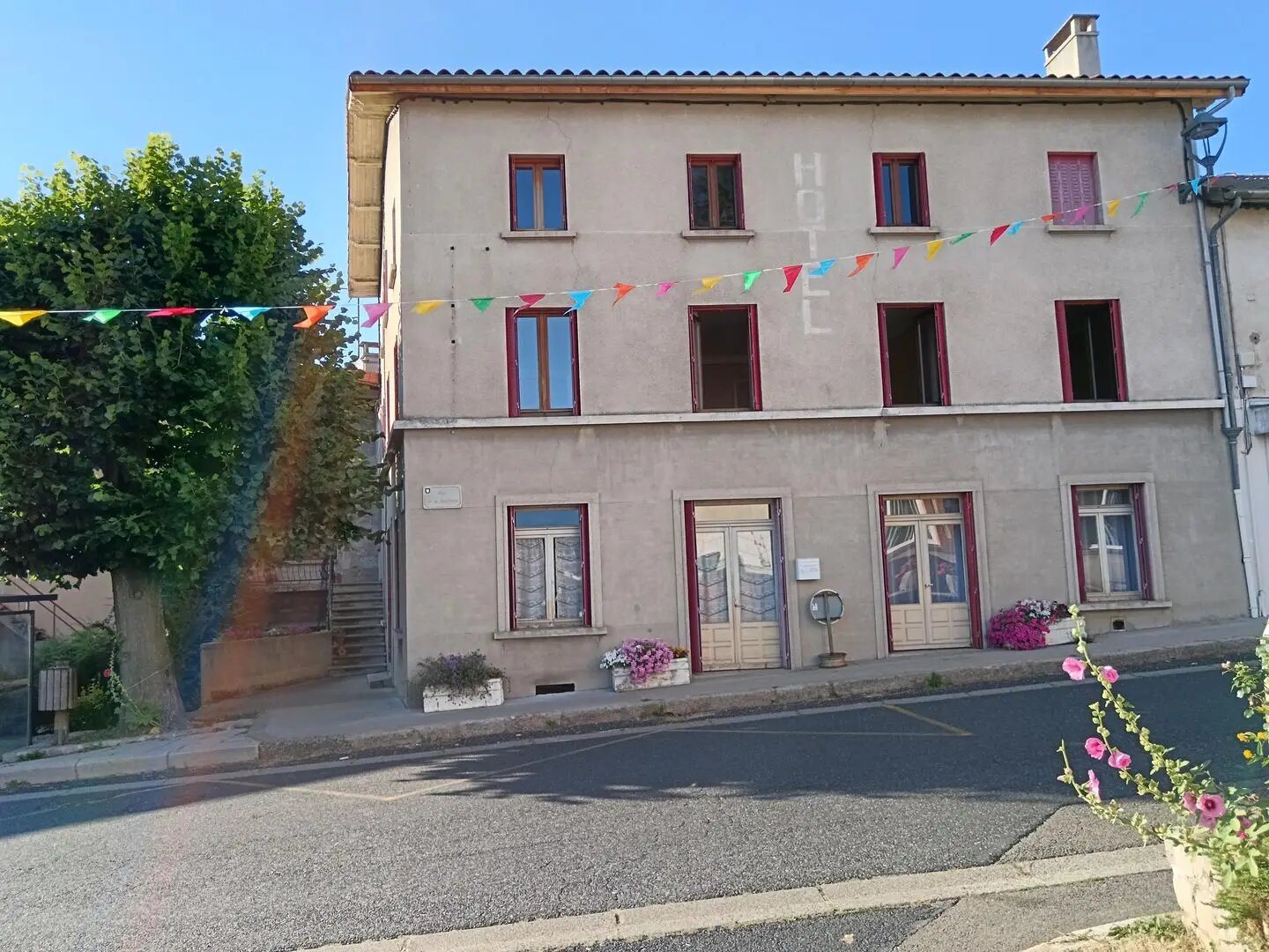Maison à vendre, 300m², Usson-en-Forez