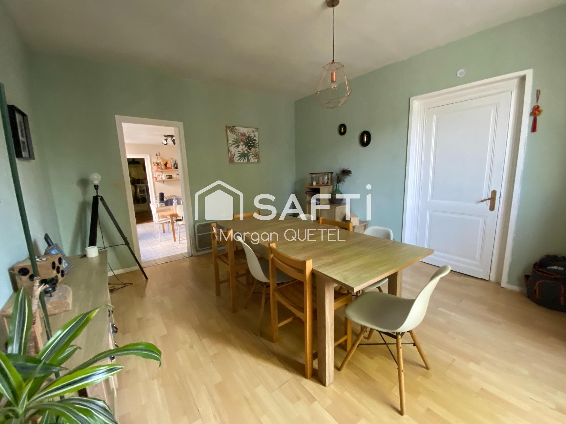 Maison à vendre, 136m², Saint-Médard-de-Guizières