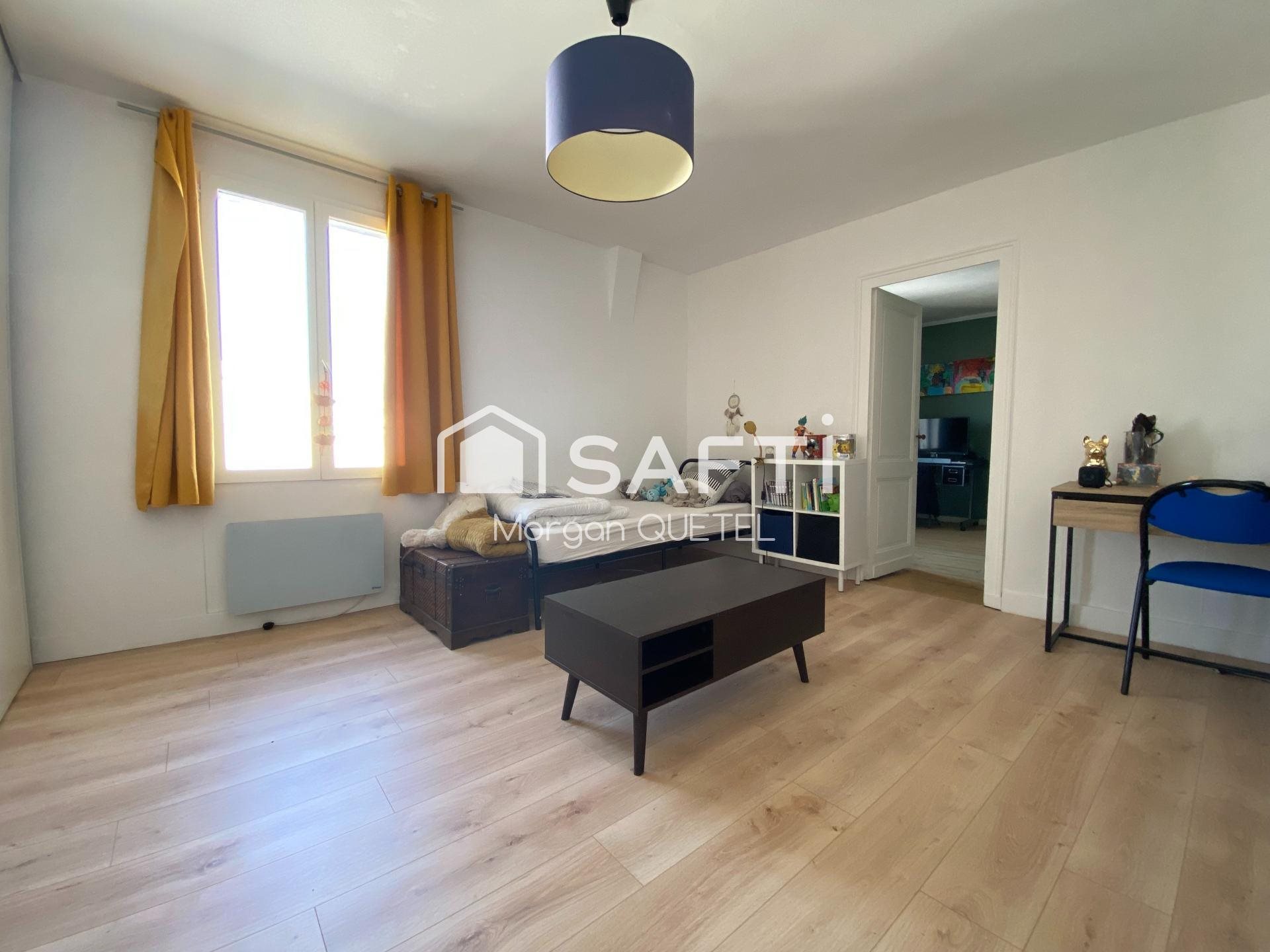 Maison à vendre, 136m², Saint-Médard-de-Guizières