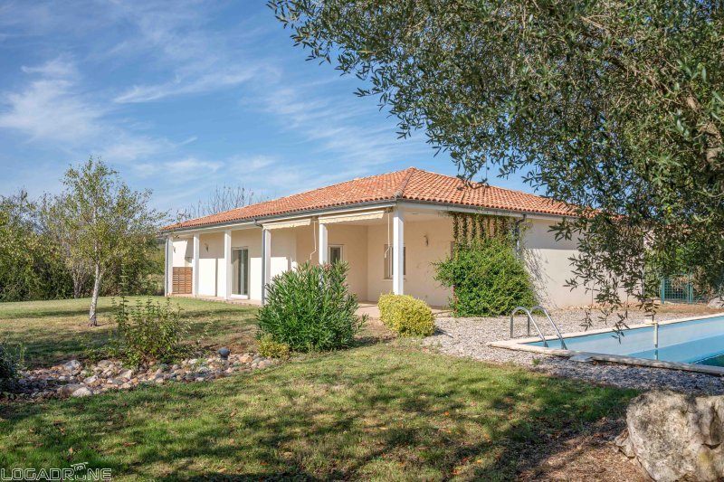 Maison à vendre, 3m², Lédat