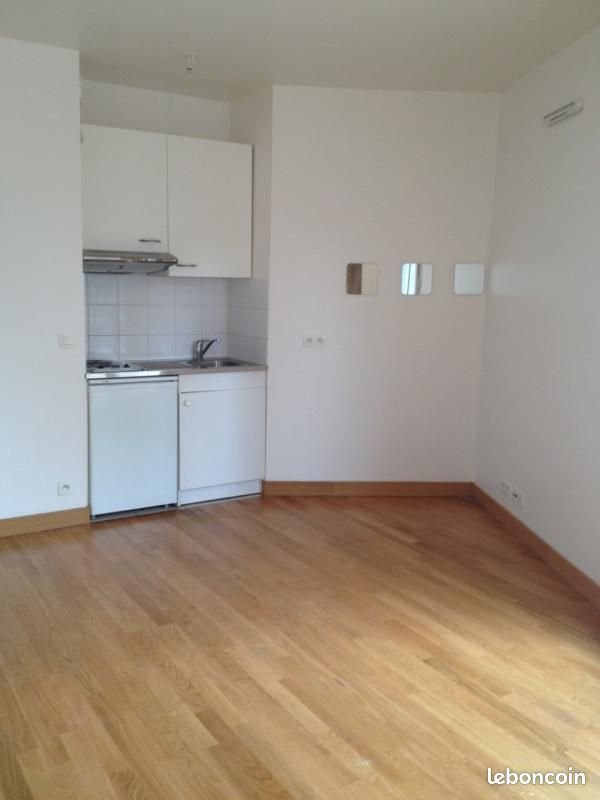 Appartement à louer, 25m², Courbevoie