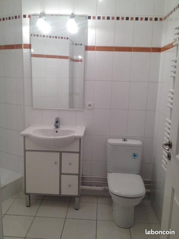 Appartement à louer, 25m², Courbevoie