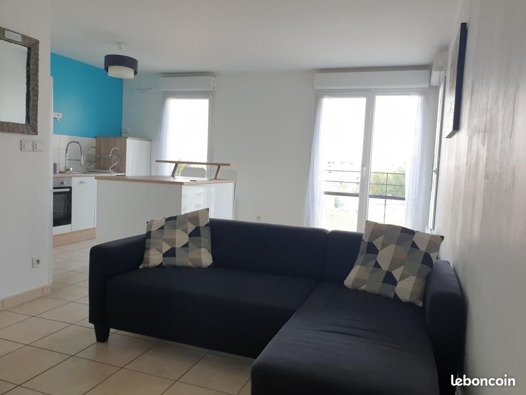 Appartement à louer, 45m², Vaulx-en-Velin