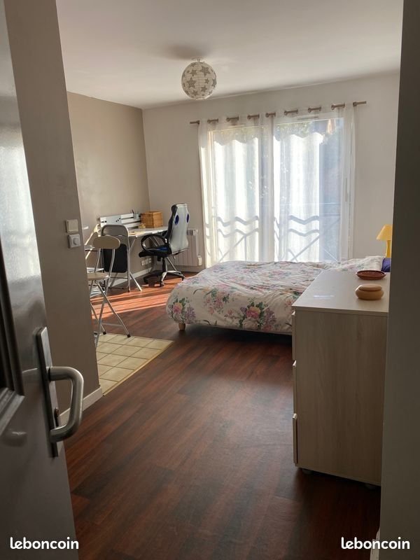 Appartement à louer, 24m², Gif-sur-Yvette