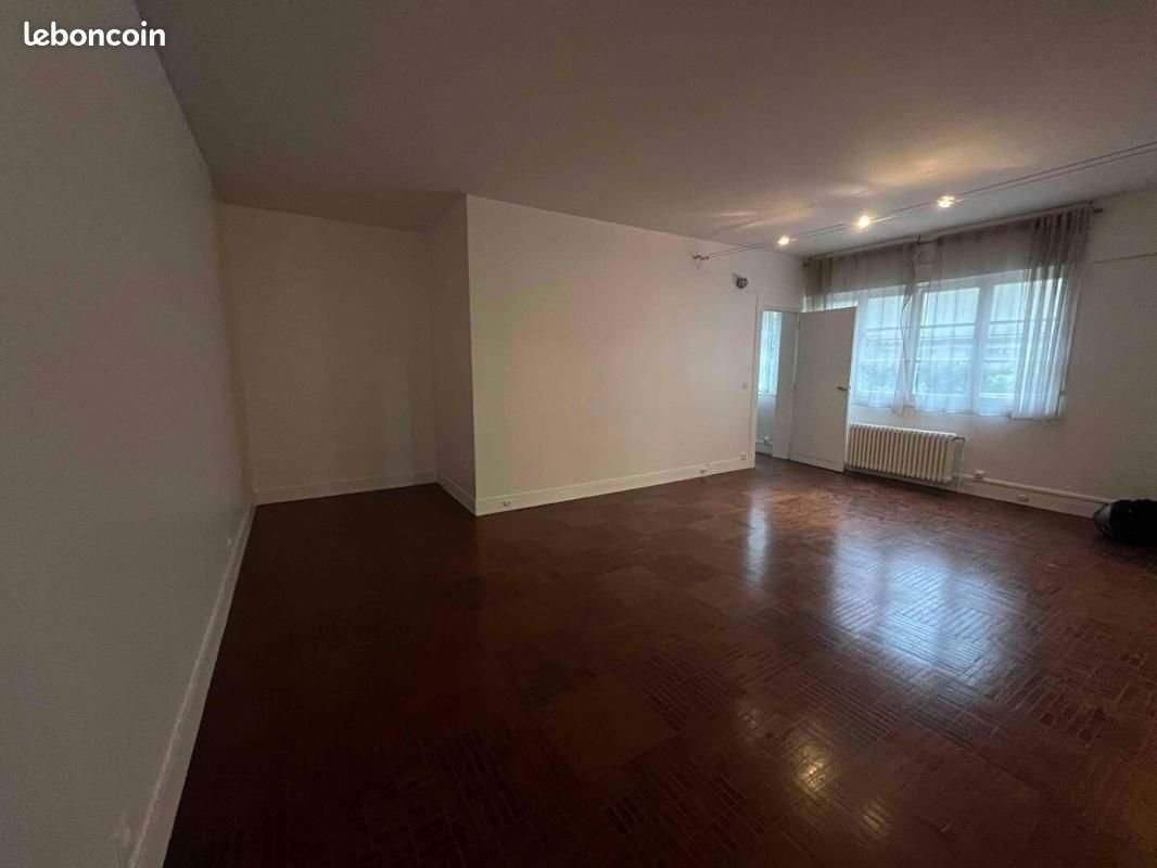 Appartement à louer, 69m², Paris 14ème