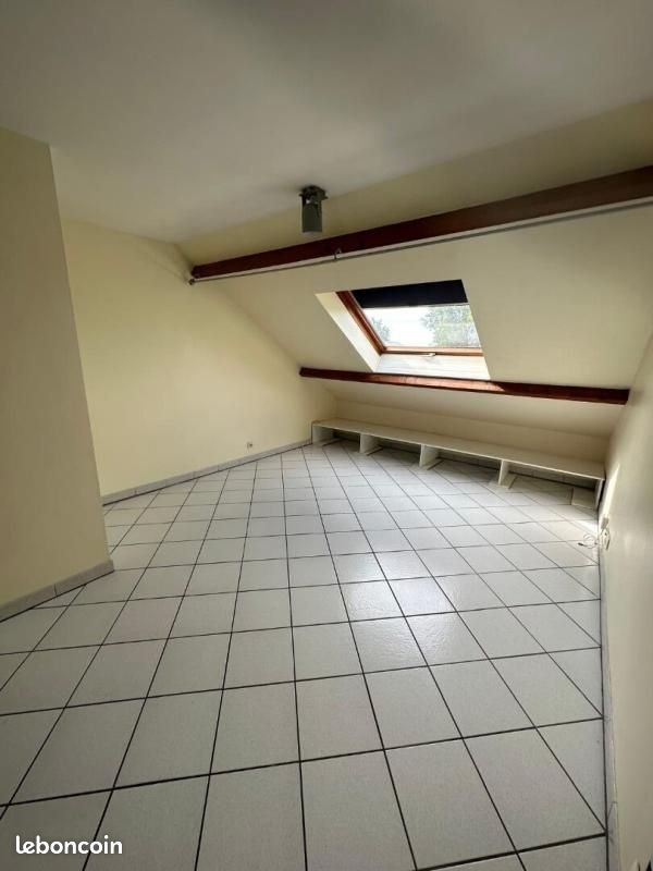 Appartement à louer, 23m², Yerres