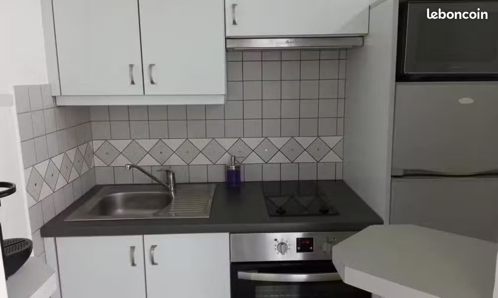 Appartement à louer, 26m², Talence