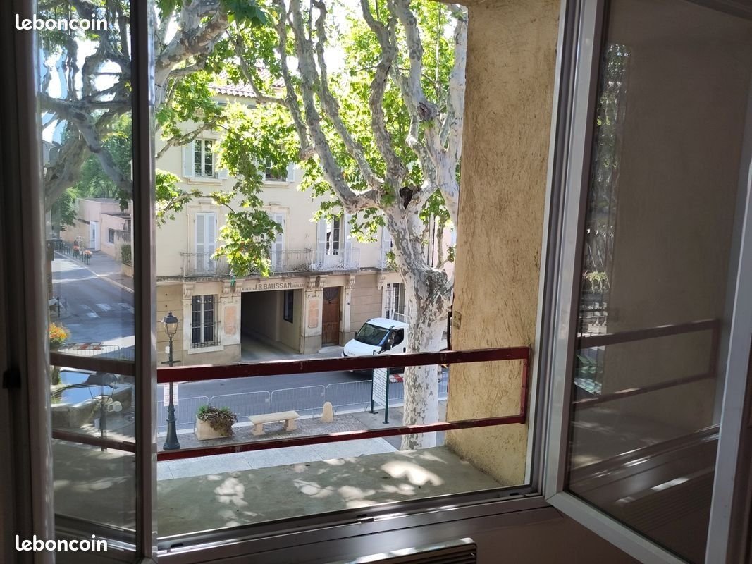Appartement à louer, 67m², Saint-Cannat