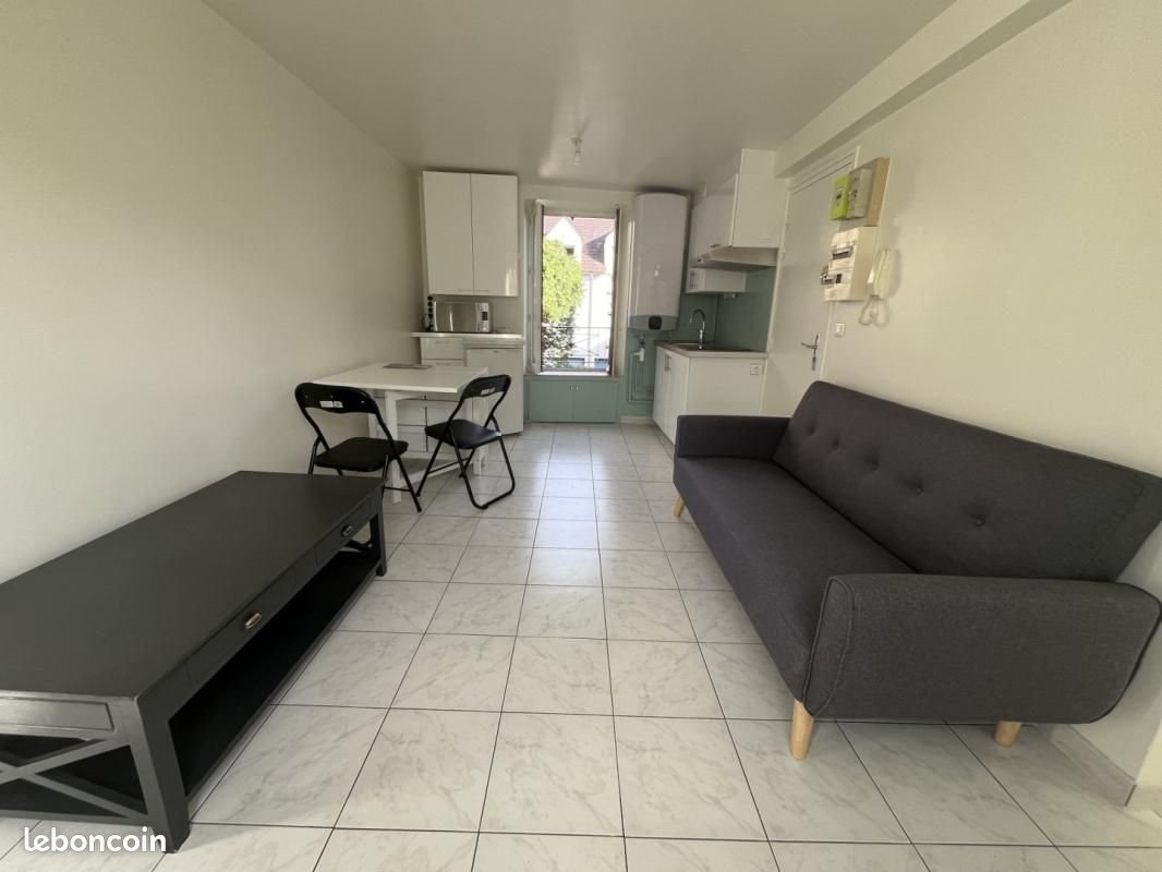 Appartement à louer, 20m², Neauphle-le-Château
